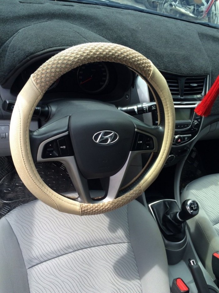Bán Hyundai accent 1.4mt màu trắng 2014