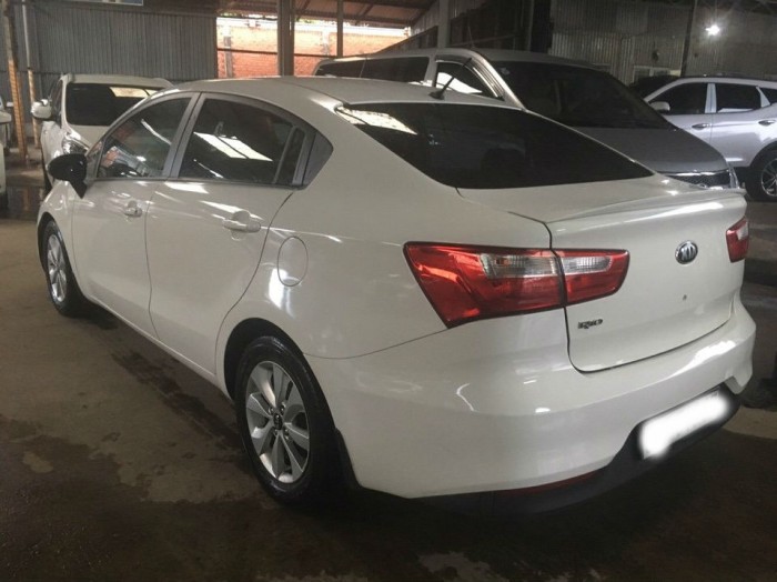 Bán Kia Rio 1.4MT 2014 bstp màu trắng xe nhập