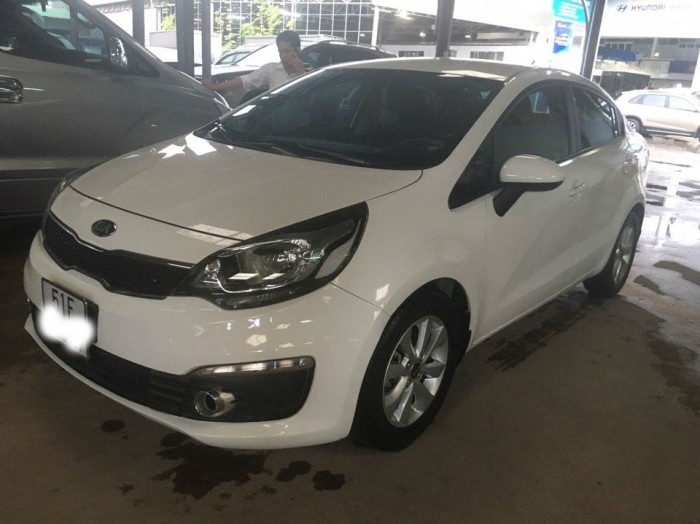 Bán Kia Rio 1.4MT 2014 bstp màu trắng xe nhập