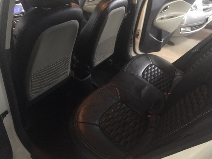 Bán Kia Rio 1.4MT 2014 bstp màu trắng xe nhập