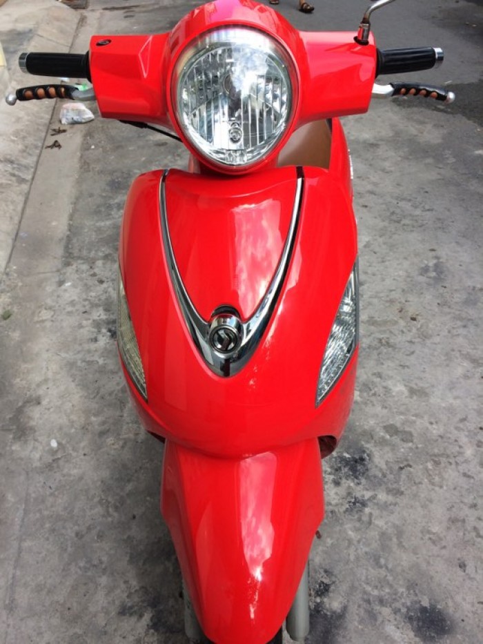 Xe Sym Aittila Elizabeth FI màu do, bstp dep keng thang dia