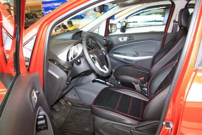 Khuyến mãi mua xe Ford Ecosport 1.5L số tự động 2019, giao xe trong 30 ngày