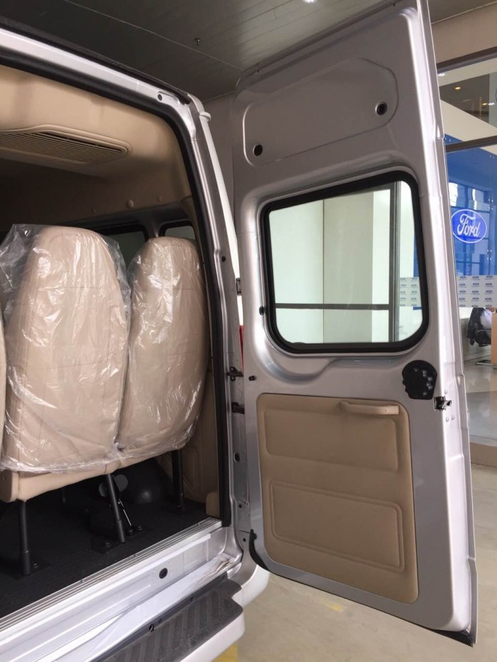 Khuyến mãi mua xe Ford Transit 2019 giao xe trong 30 ngày