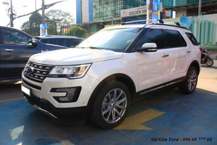 Khuyến mãi mua xe Ford Explorer 2019, giao xe trong 30 ngày.