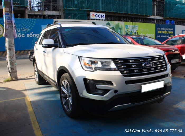 Khuyến mãi mua xe Ford Explorer 2019, giao xe trong 30 ngày.