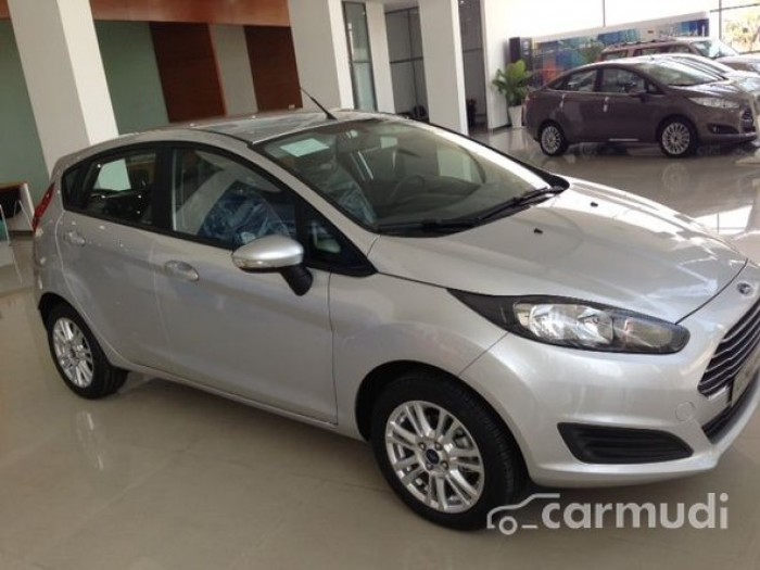 Ford Fiesta 5 cửa hatchback 1.5L AT Sport +