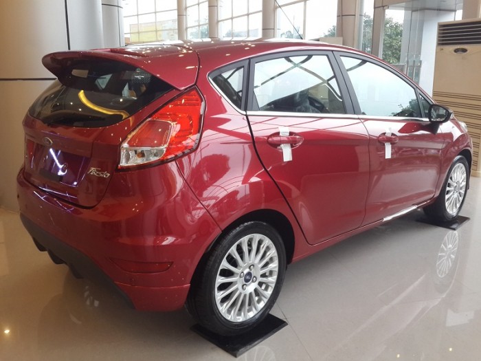 Ford Fiesta 5 cửa hatchback 1.5L AT Sport