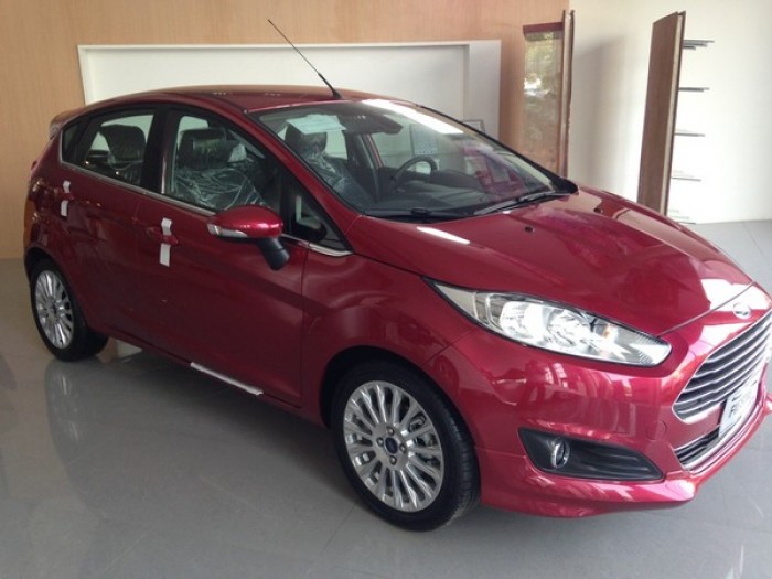 Ford Fiesta 5 cửa hatchback 1.5L AT Sport