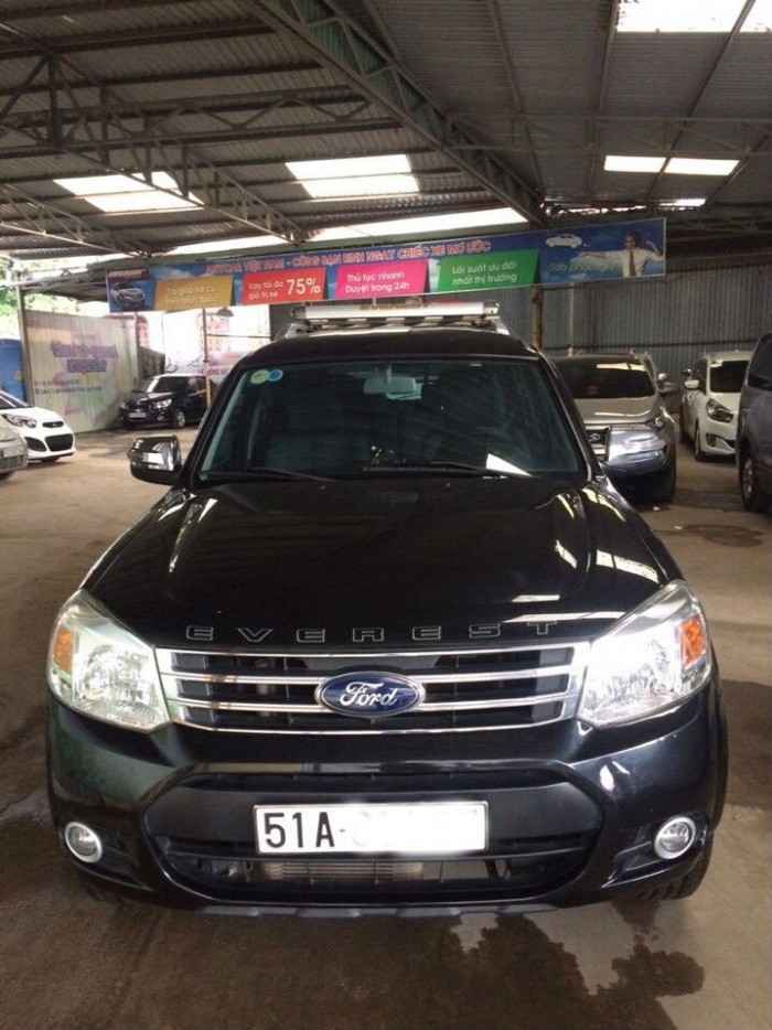 Bán Ford Everest  2.5MT 2013 máy dầu bstp màu đen
