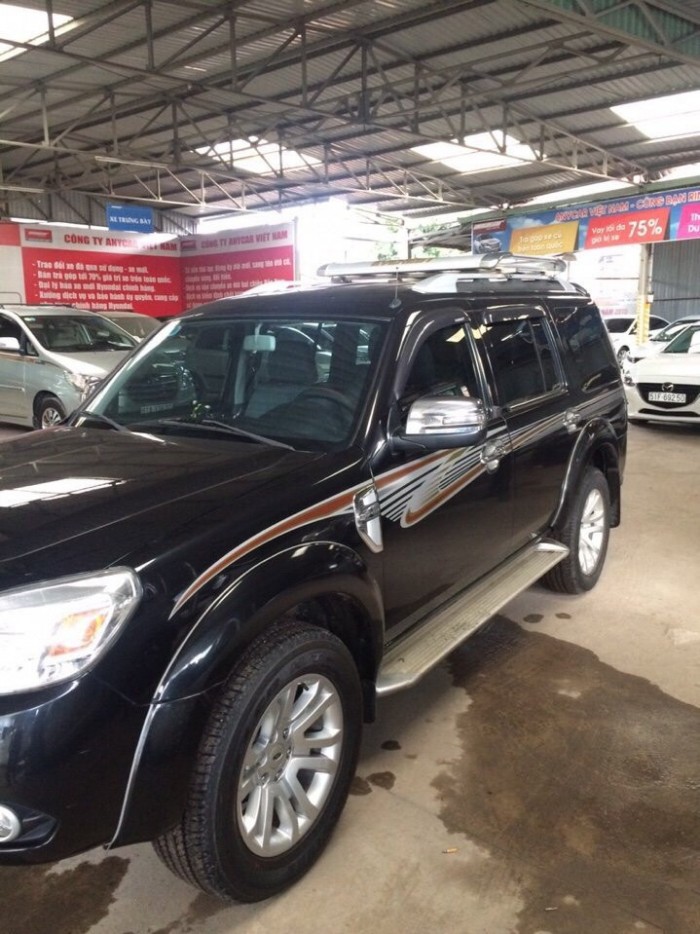 Bán Ford Everest  2.5MT 2013 máy dầu bstp màu đen
