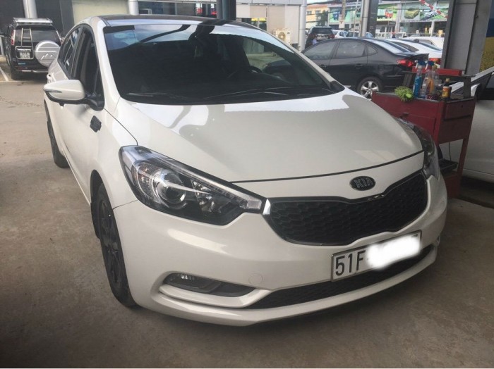 Bán Kia K3 1.6MT 2015 BSTP màu trắng cực đẹp