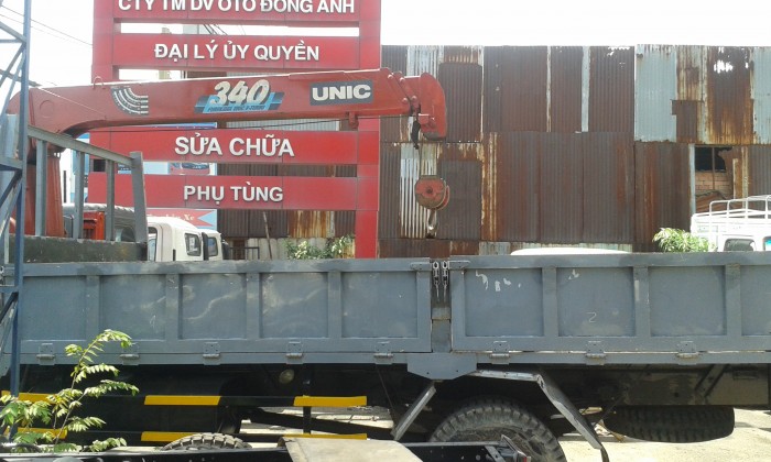 Jac 6t4 gắn cẩu Unic 340 hạ tải còn 5t đời 2015