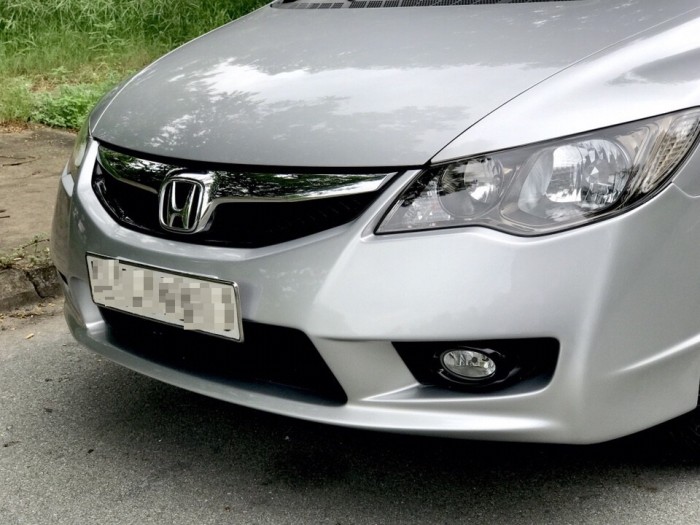 HOT - Bán Honda Civic 1.8AT đời 2012 màu bạc đẹp hiếm thấy