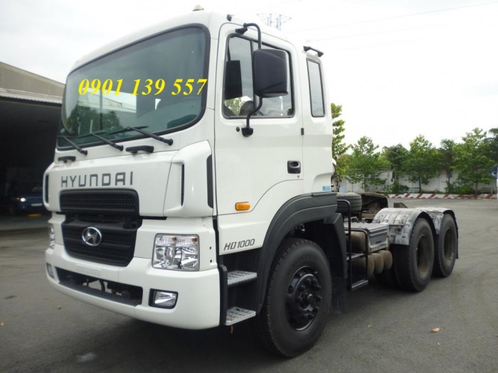 Đầu kéo Hyundai HD1000 màu trắng máy điện