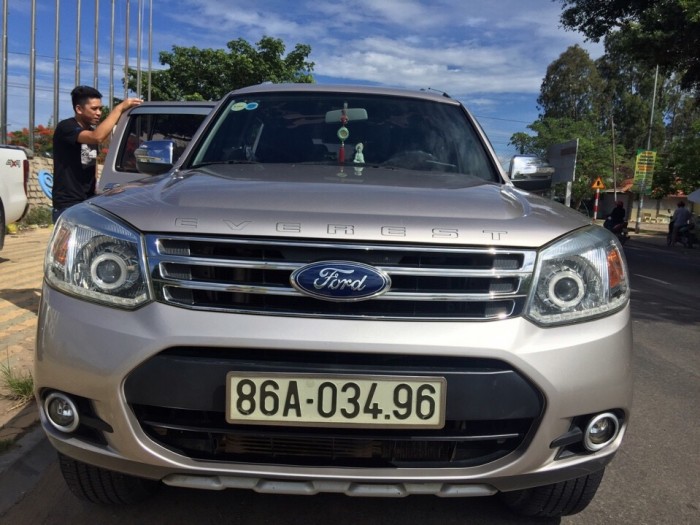 Bán Ford Everest AT sx 2013 mẫu mới