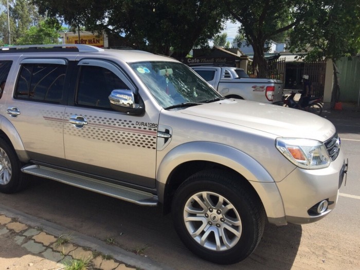 Bán Ford Everest AT sx 2013 mẫu mới