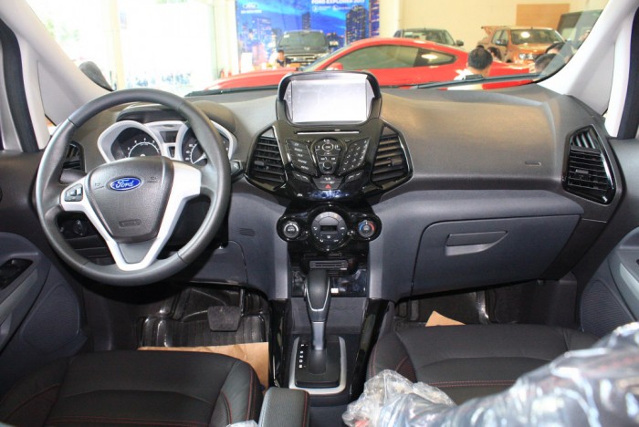 Khuyến mãi mua xe Ford Ecosport Titanium Black 2019, số tự động, vay trả góp chỉ 150 triệu, giao xe trong 30 ngày.