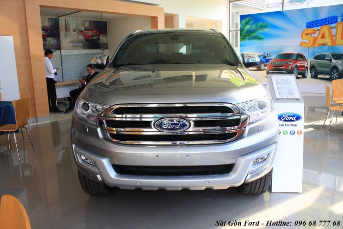 Khuyến mãi mua xe Ford Everest Trend 2019, số sàn, vay trả góp chỉ  200 triệu, giao xe trong tháng