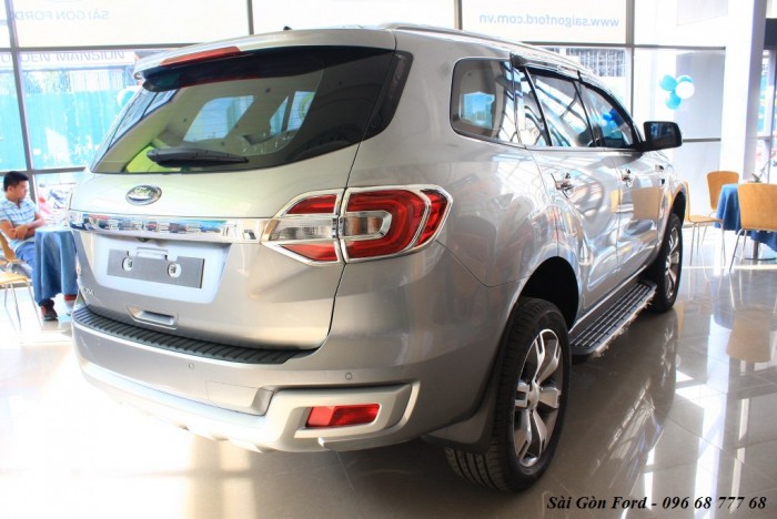 Khuyến mãi mua xe Ford Everest Trend 2019, số sàn, vay trả góp chỉ  200 triệu, giao xe trong tháng