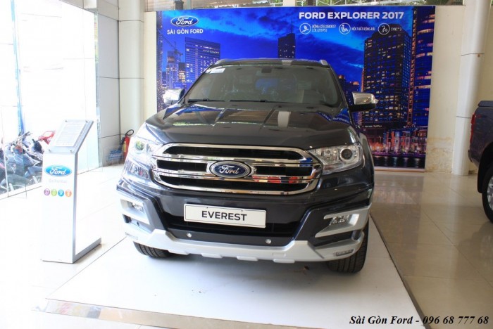 Khuyến mãi mua xe Ford Everest Trend 2019, số tự động, đủ màu, vay trả góp chỉ 200 triệu, giao xe trong 30 ngày