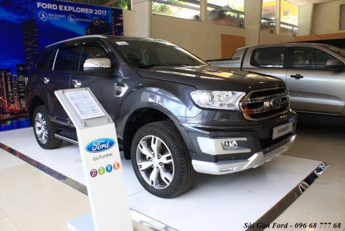 Khuyến mãi mua xe Ford Everest Trend 2019, số tự động, đủ màu, vay trả góp chỉ 200 triệu, giao xe trong 30 ngày