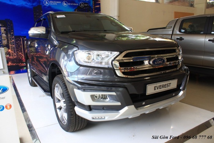 Khuyến mãi mua xe Ford Everest Trend 2019, số tự động, đủ màu, vay trả góp chỉ 200 triệu, giao xe trong 30 ngày