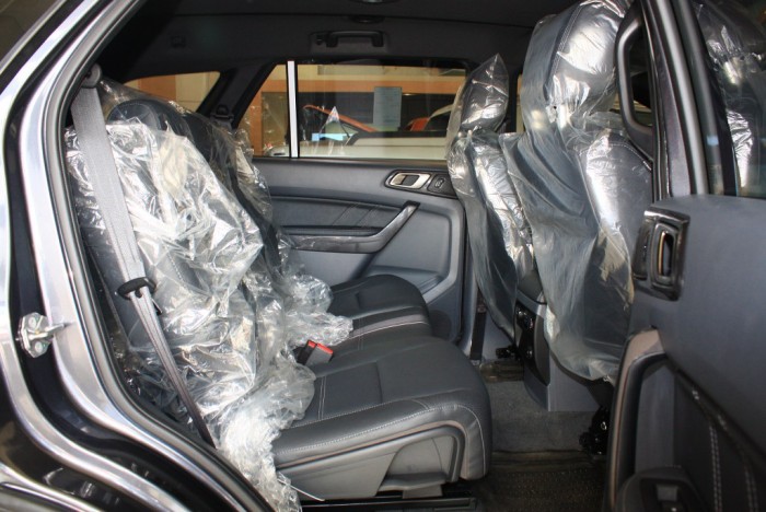 Khuyến mãi mua xe Ford Everest Trend 2019, số tự động, đủ màu, vay trả góp chỉ 200 triệu, giao xe trong 30 ngày