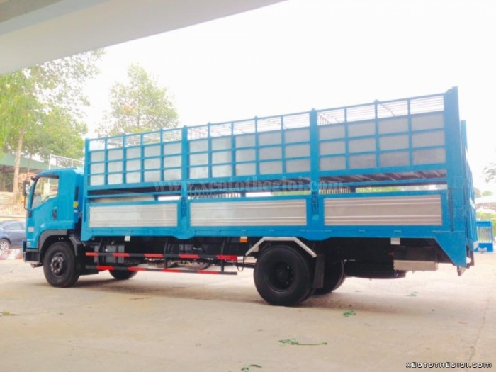 Giá Xe tải ISUZU FVR34Q-7Tấn Chở Gia Súc Thùng dài 7,5M. Lô mới về, Giá gốc, Giao ngay