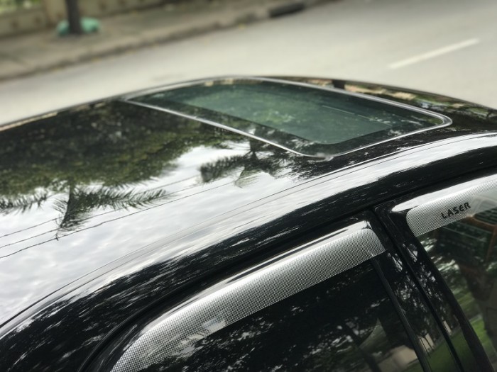 Bán FORD Laser bản Limited số tự động màu đen - HOT