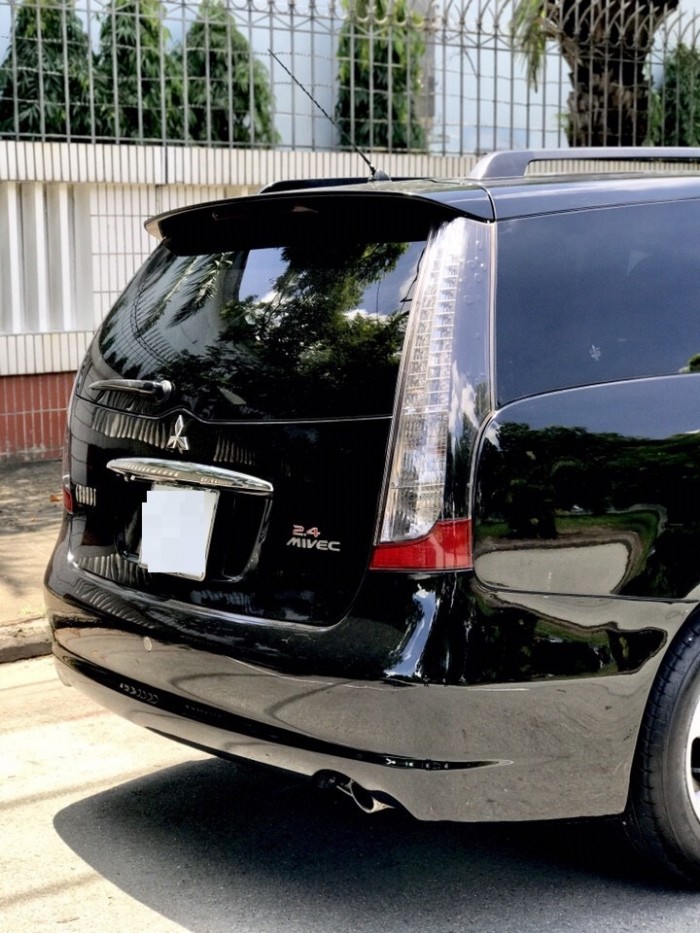 Bán Mitsubishi Grandis màu đen cuối 12/2007 cực đẹp - HOT