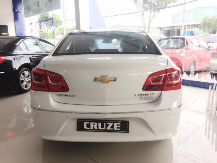 Giảm ngay 70 triệu cho khách hàng đặt cọc Chevrolet Cruze đời 2017 trong tháng 7/2017