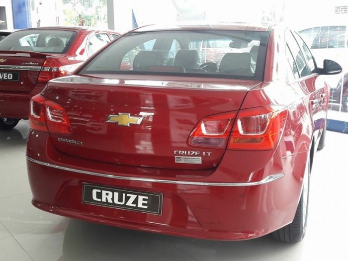 Chỉ 100 triệu nhận xe ngay !!! Chevrolet Cruze 2017