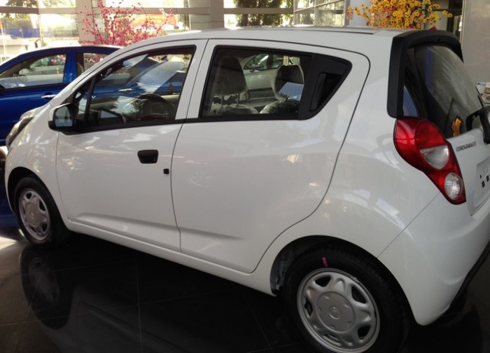 CHEVROLET mới 100%.  Bảo hành 3 năm/100.000 km