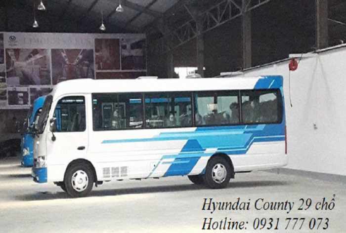 Xe khách 29 chỗ. Giao xe trong vòng 5 ngày