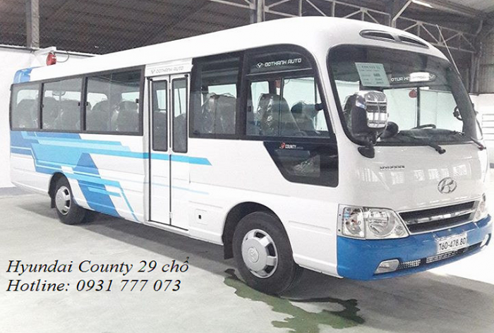 Xe khách 29 chỗ. Giao xe trong vòng 5 ngày