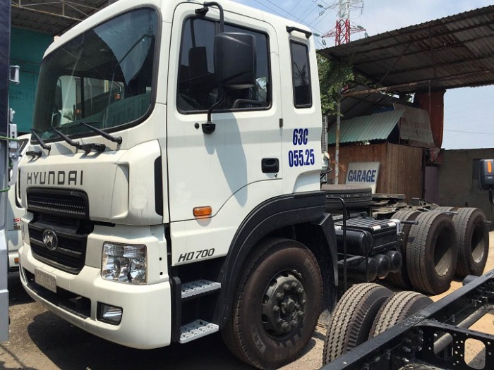 Xe đầu kéo Hyundai HD700 - Hỗ trợ giao xe nhanh - Hotline: 0931777073 (24/24)