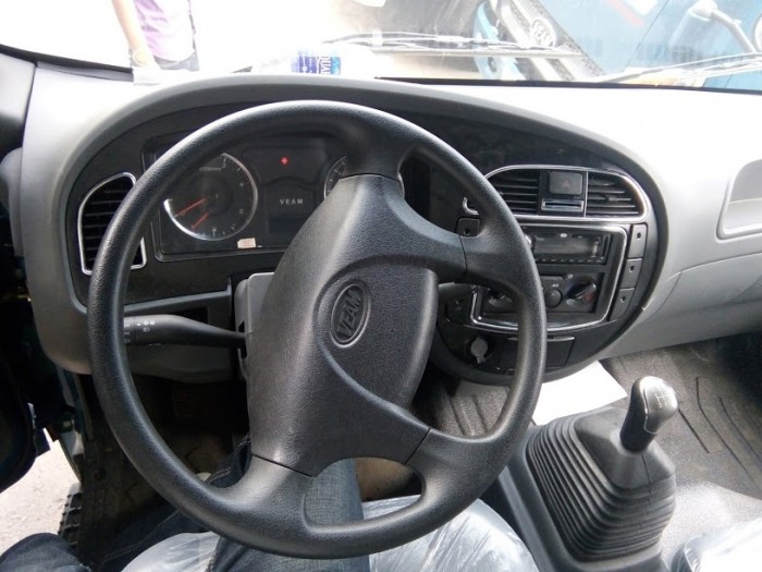 Bán xe tải 2 tấn mới 100% giá sốc