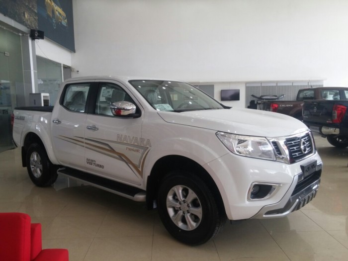 Bán xe Nissan Navara EL new 2017, chỉ cần 150 triệu lấy xe ngay