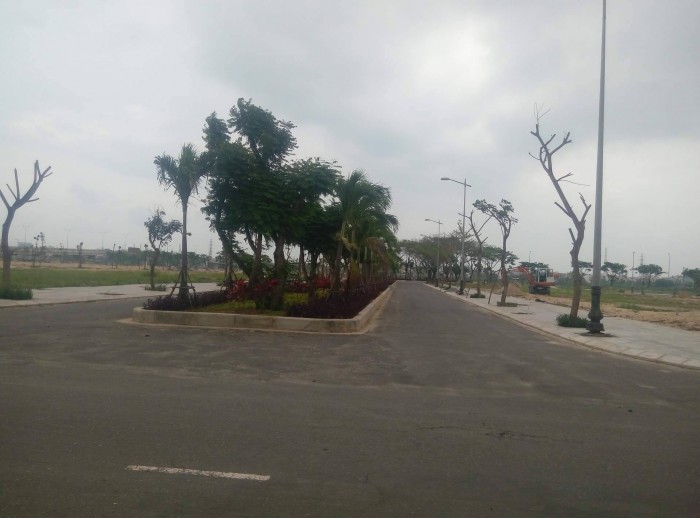 Cần bán nhanh lô đất 2 mặt tiền đường Nguyễn Bình - Hải Châu - Đà Nẵng