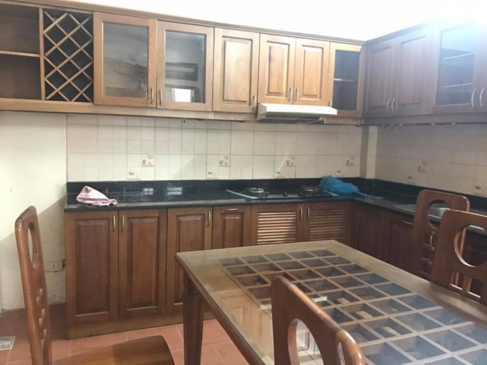 Bán nhà đẹp lô góc, oto đỗ Hồ Ba Mẫu 41m, MT 5.8m, 4.5 tỷ