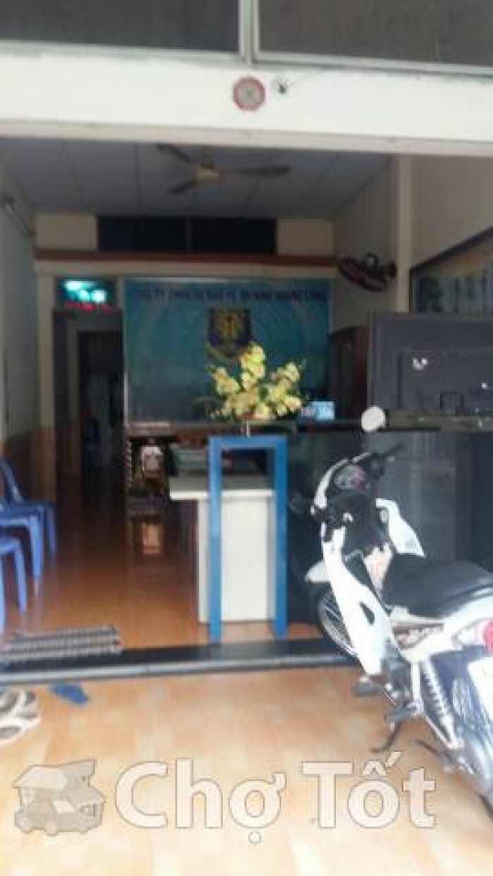 Tôi cần bán căn nhà ở đường Nguyễn Xiễn, diện tích 69m2, sổ hồng riêng, 1,13 tỷ.