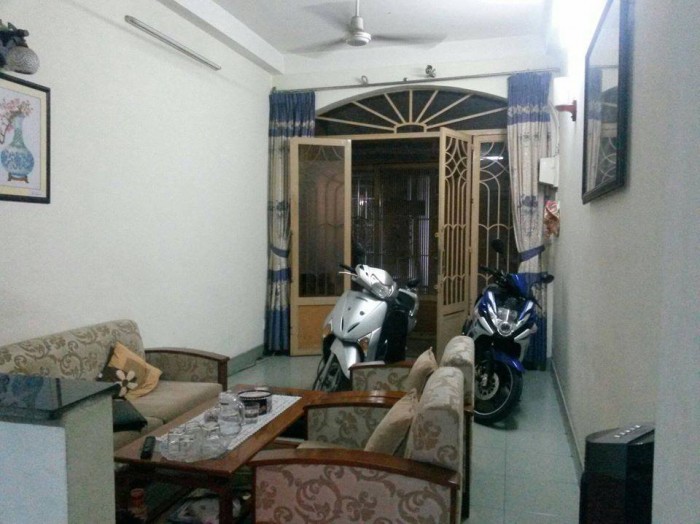 Nhà CMT8 Quận 10 63m2, 2 tầng, 2PN, 4,1 tỷ.