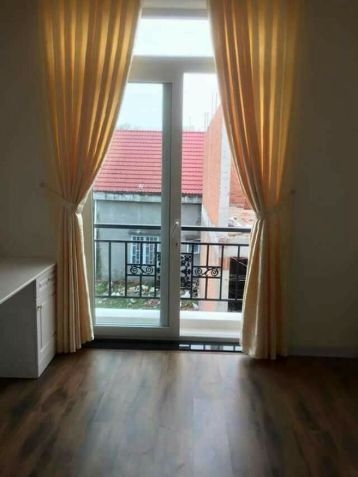 Nhà phố thương mại 3 mặt tiền cách ngã 4 địa chất chỉ 300m. Nhanh tay kẻo lỡ