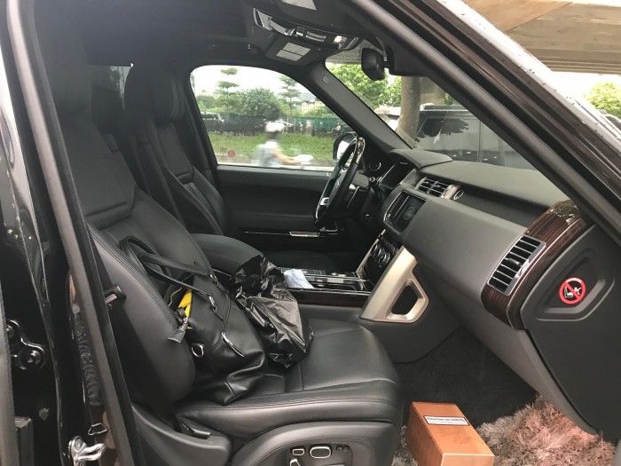 BÁN RANGE ROVER Autobiography Black L phiên bản cao cấp nhất,xe mới 99%