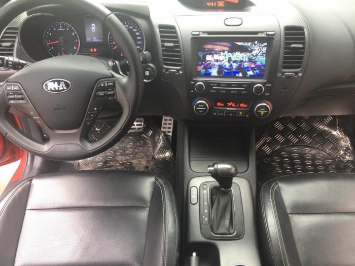 Bán Kia K3 1.6AT số tự động, màu đỏ, đời 2014, 532tr, gia đình giữ kỹ, xe đẹp, bao test