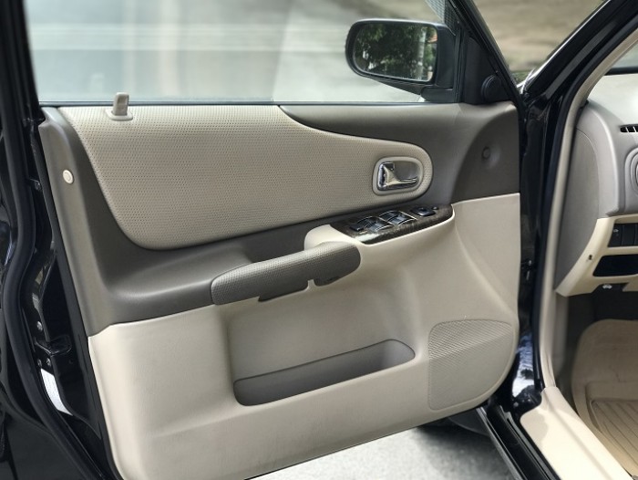 Bán FORD Laser bản Limited số tự động màu đen cực đẹp