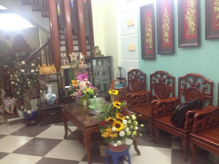 Bán nhà ngay Phố Hàng Bột 30m2x4 tầng, giá 2,55 tỷ