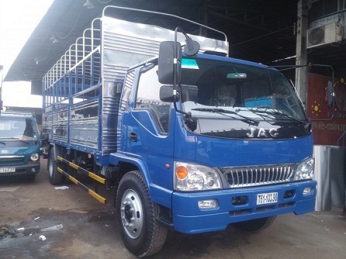 Jac HFC1383K-9.15 tấn, giá thành thấp, tiết kiệm nhiên liệu