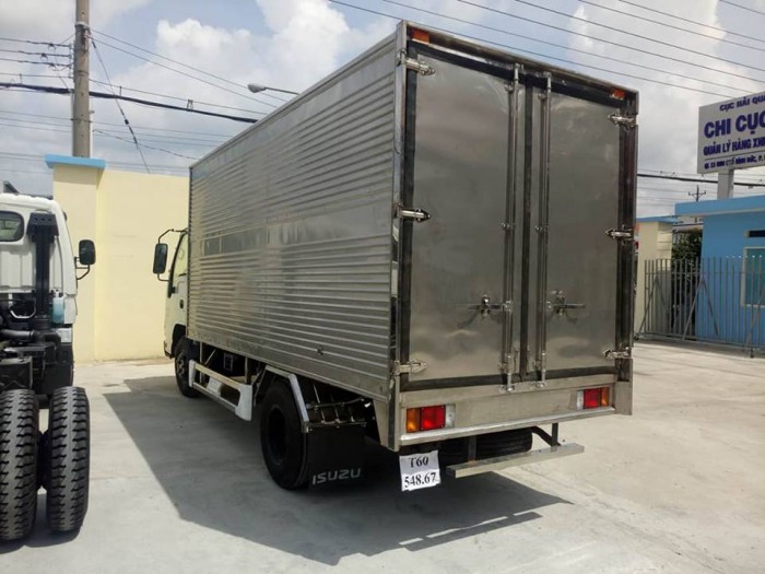 Isuzu 2.7 tấn giá rẻ, hỗ trợ trả góp 90% giá trị xe