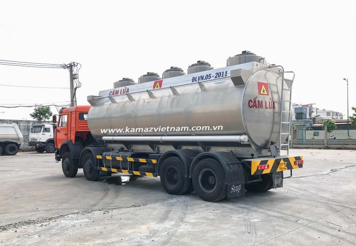 Xe bồn xăng dầu Kamaz 8x4 ( bồn nhôm ) 25m3 - giá ưu đãi
